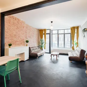 Appartement Charming And Spacious In The Heart Of, Anvers
